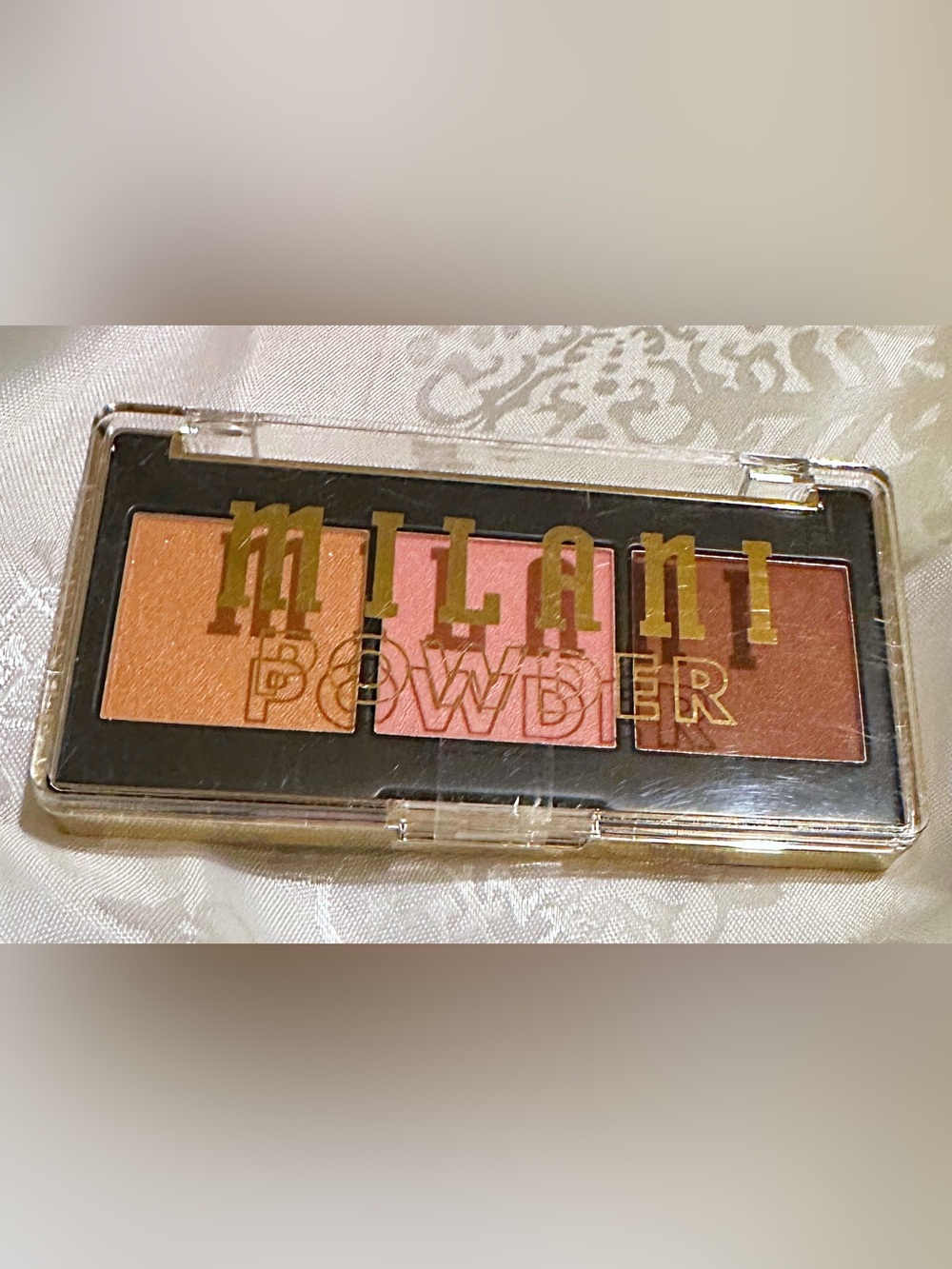 🆕 Milani Powder Blush Trio – Peach, Pink & Bronze Glow